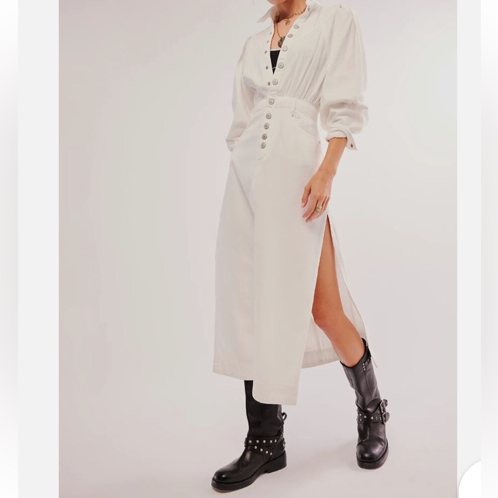 Free People Boho White Denim button up midi dress with pockets